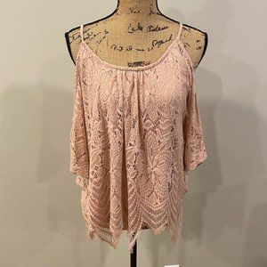 [Alya] Pink Lace Cold Shoulder Shirt